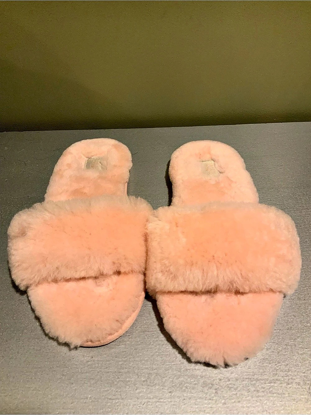 UGG Scuffette II Slippers Pink Fuzzy size 8